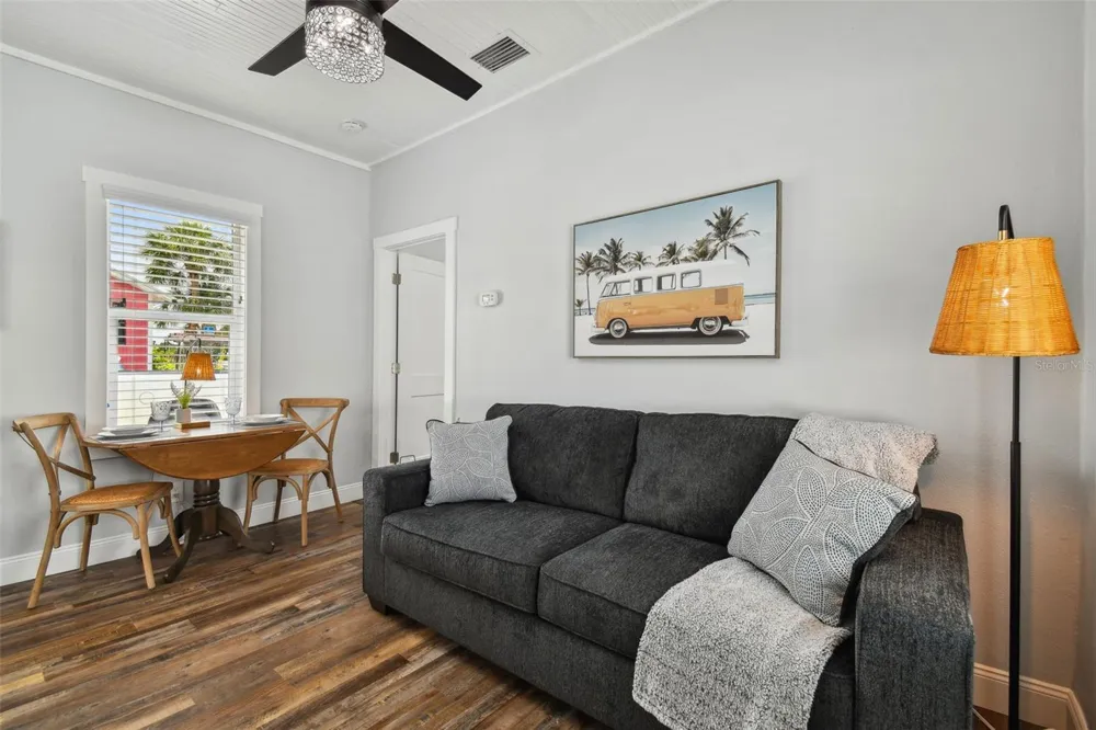 602 1/2 SKINNER BOULEVARD Dunedin, FL 34698