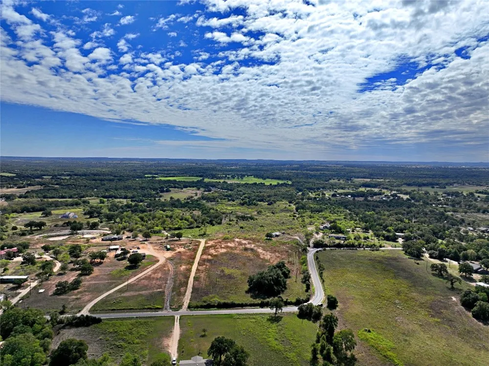 775 Thompson Road Dale, TX 78616