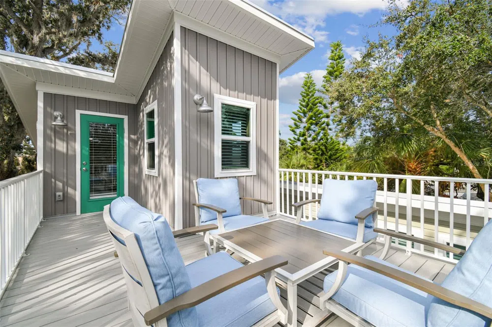1523 BAYSHORE BOULEVARD #3 Dunedin, FL 34698