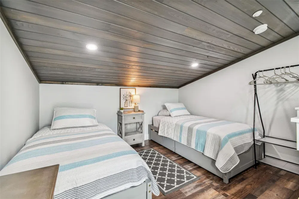 1523 BAYSHORE BOULEVARD #3 Dunedin, FL 34698