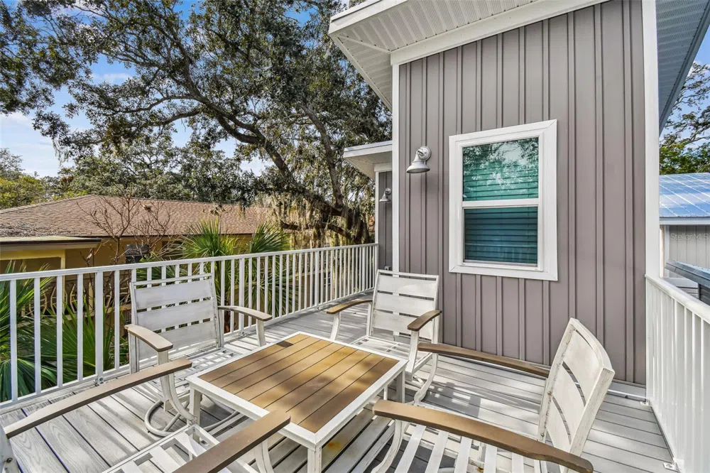 1523 BAYSHORE BOULEVARD #3 Dunedin, FL 34698