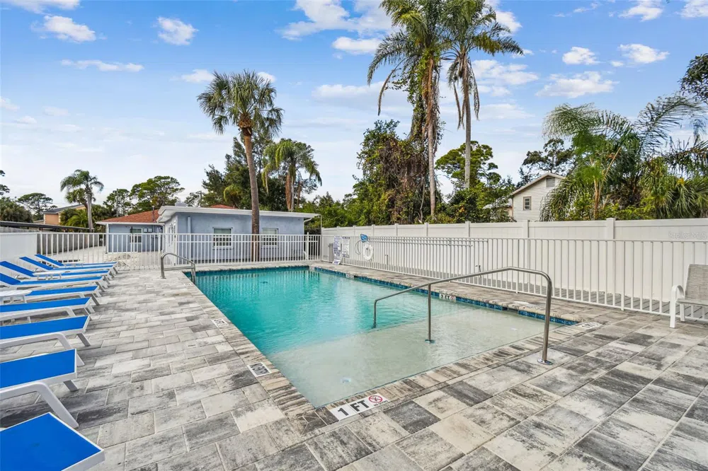 1523 BAYSHORE BOULEVARD #3 Dunedin, FL 34698
