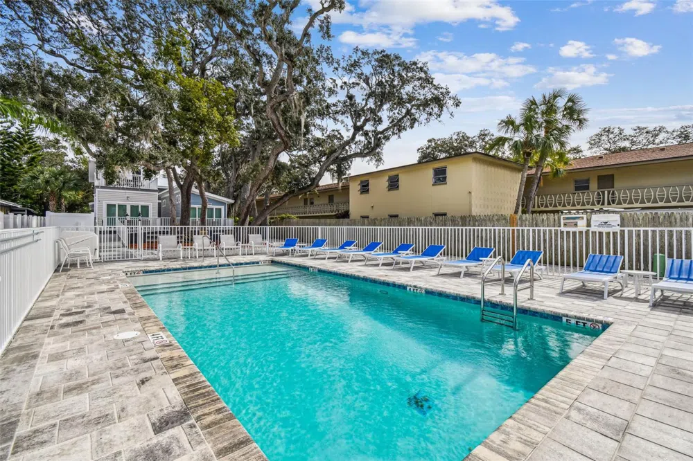 1523 BAYSHORE BOULEVARD #3 Dunedin, FL 34698