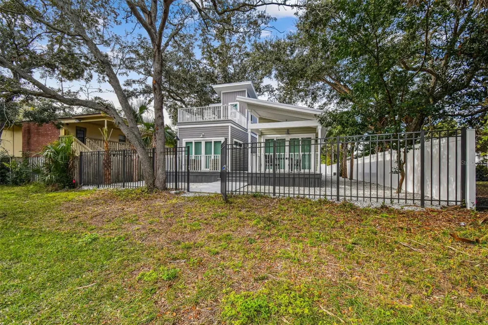 1523 BAYSHORE BOULEVARD #3 Dunedin, FL 34698