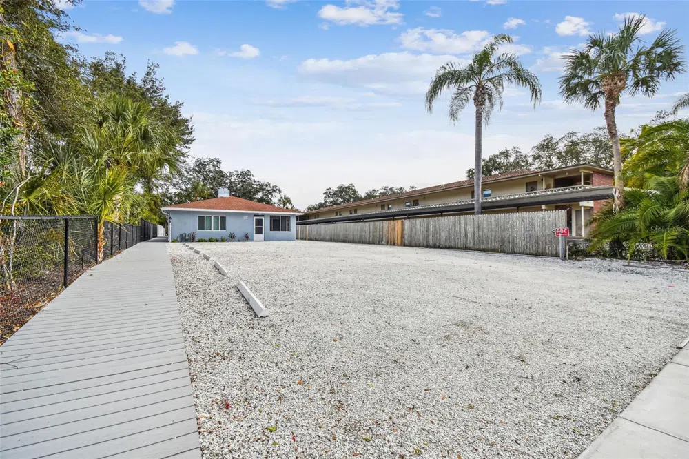1523 BAYSHORE BOULEVARD #3 Dunedin, FL 34698