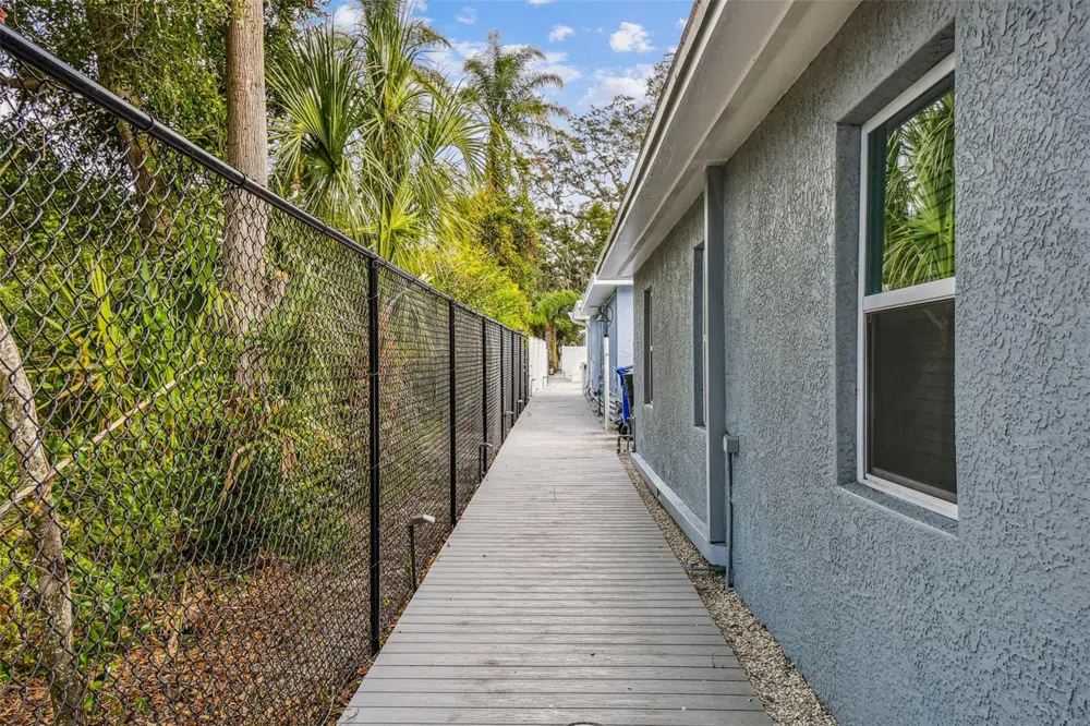 1523 BAYSHORE BOULEVARD #3 Dunedin, FL 34698