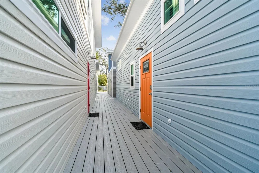1523 BAYSHORE BOULEVARD #3 Dunedin, FL 34698