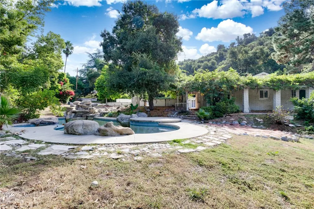 18 Woodlyn Lane Bradbury, CA 91008