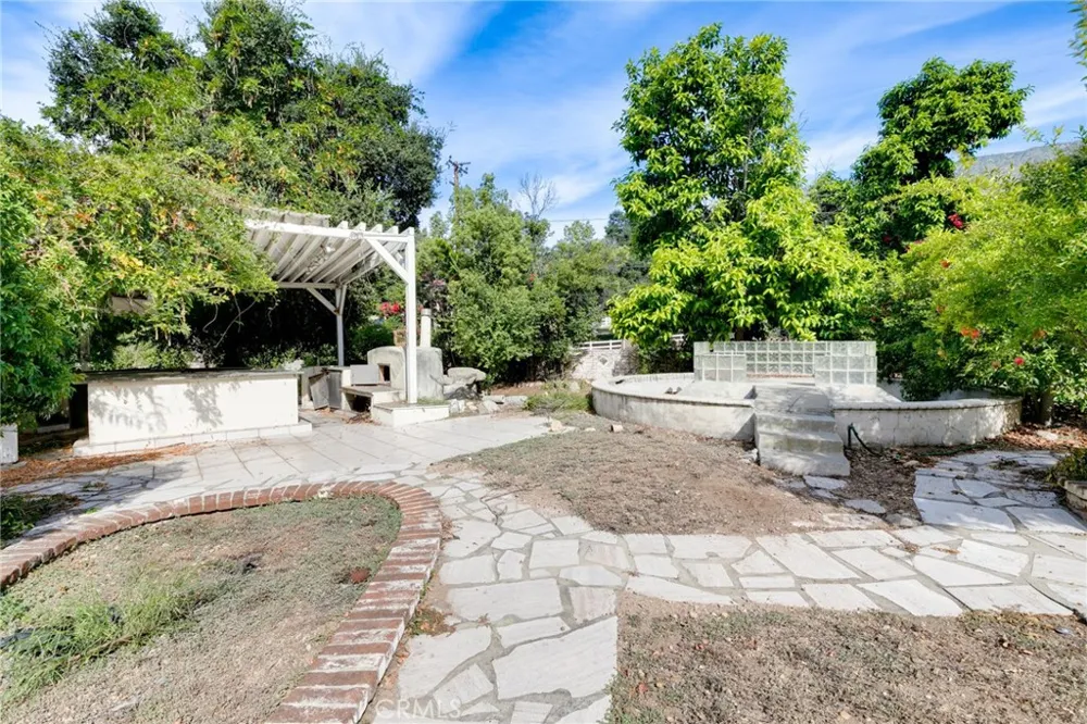 18 Woodlyn Lane Bradbury, CA 91008