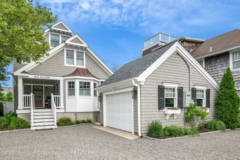 441 Main Avenue