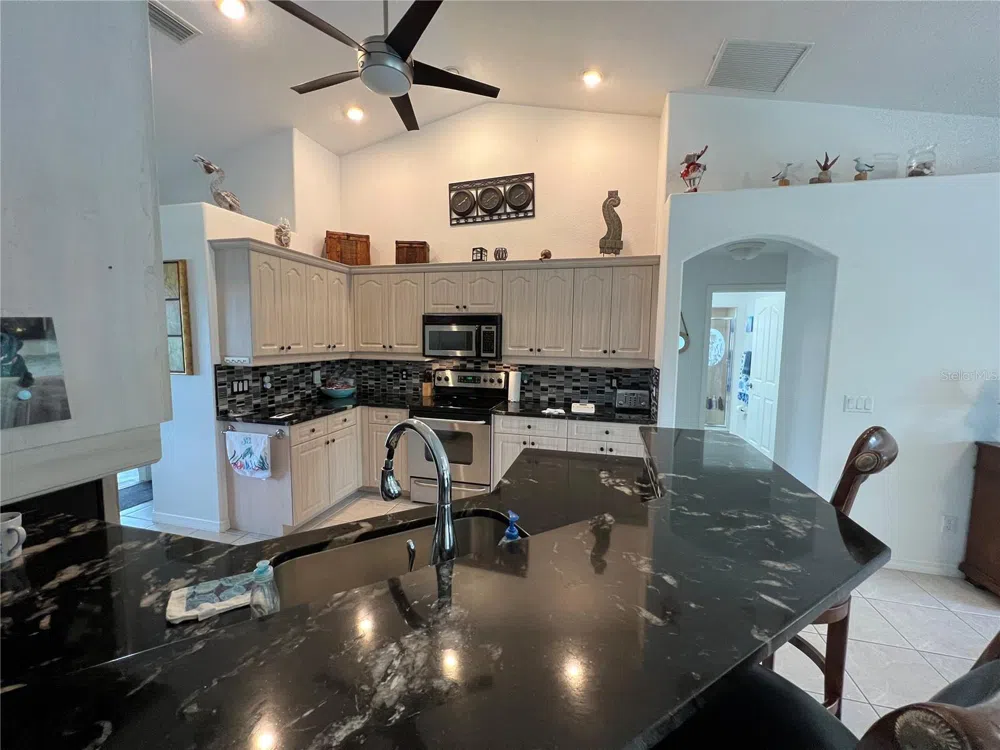 126 ARROW LANE Rotonda West, FL 33947