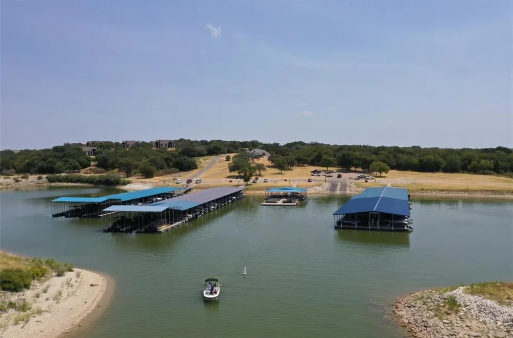 8100 Edgebrook Drive Whitney, TX 76692