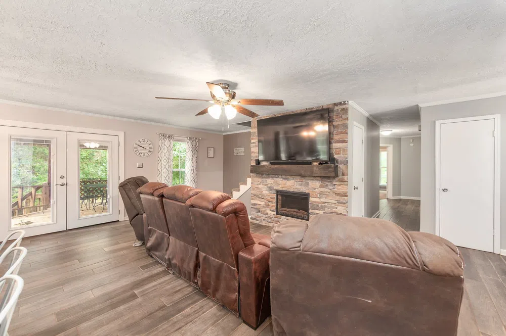 945 Old Lavinia Rd Cedar Grove, TN 38321