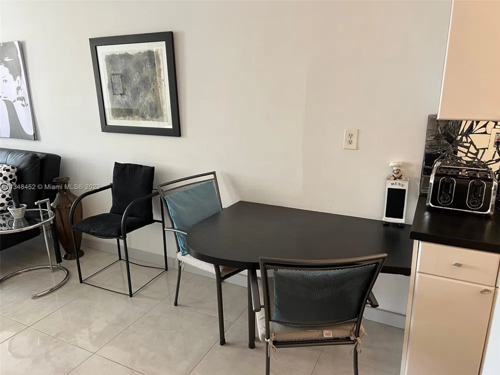 100 Lincoln Rd #1007 Miami Beach, FL 33139