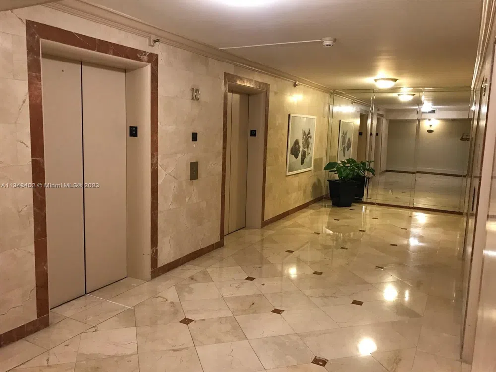 100 Lincoln Rd #1007 Miami Beach, FL 33139