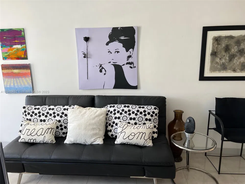 100 Lincoln Rd #1007 Miami Beach, FL 33139