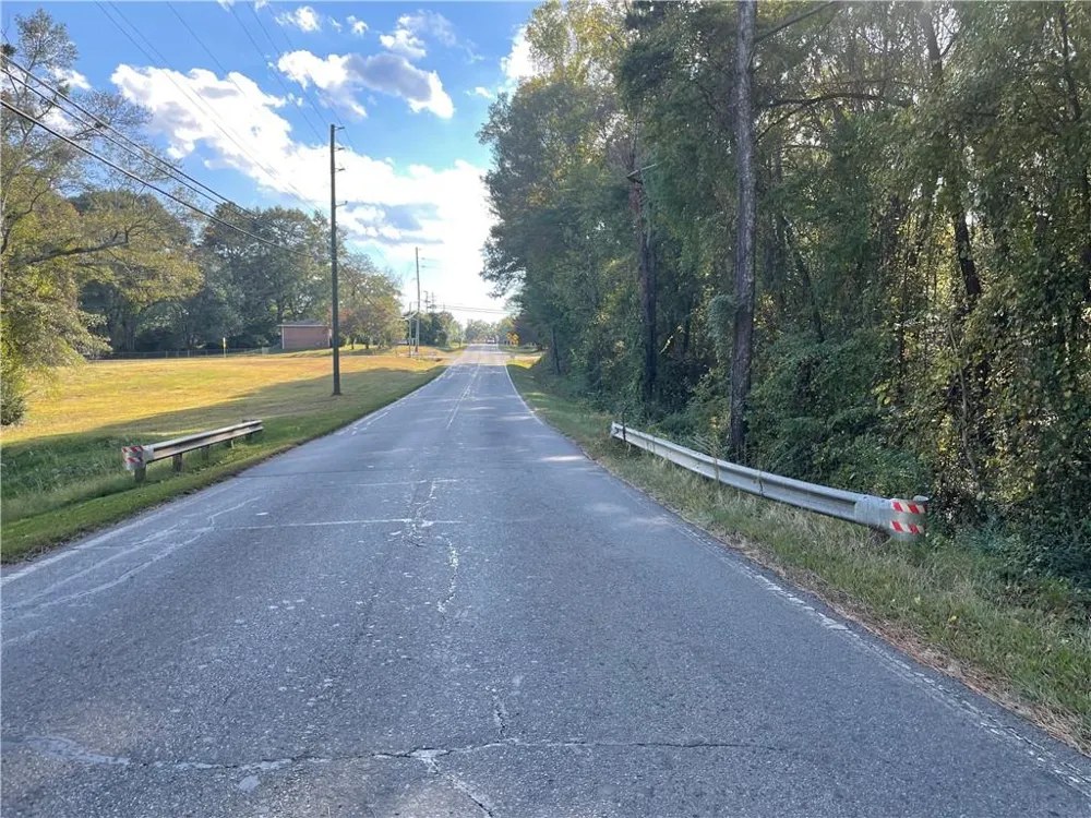 44 County Line Auburn Road Auburn, GA 30011