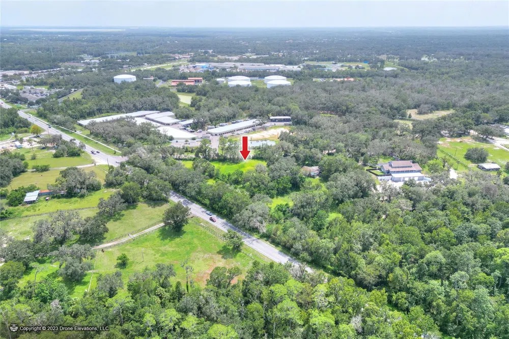 5226 LITHIA SPRINGS ROAD Lithia, FL 33547