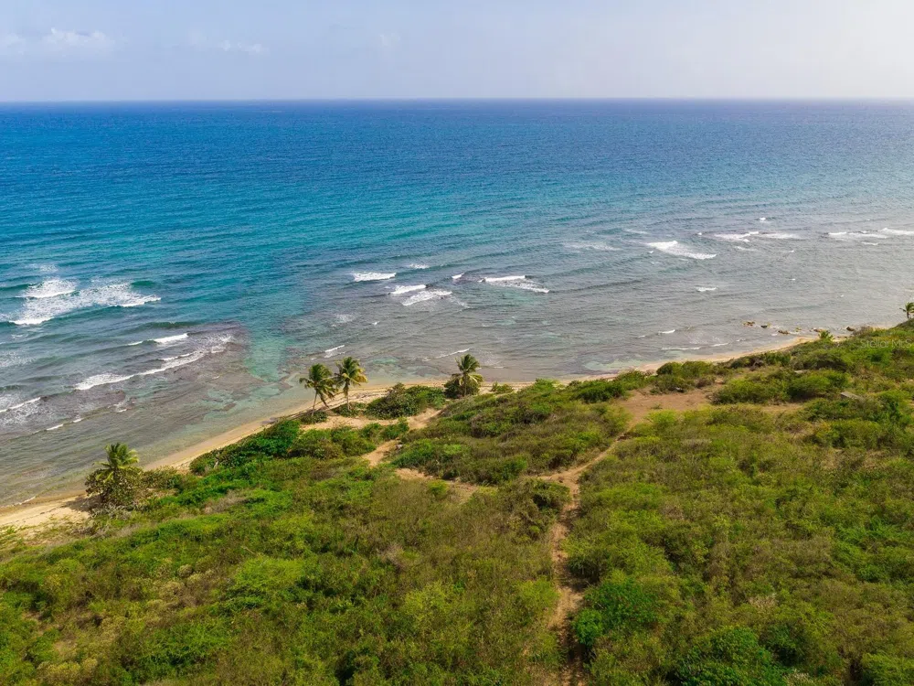 3 LA HUECA Vieques, PR 00765