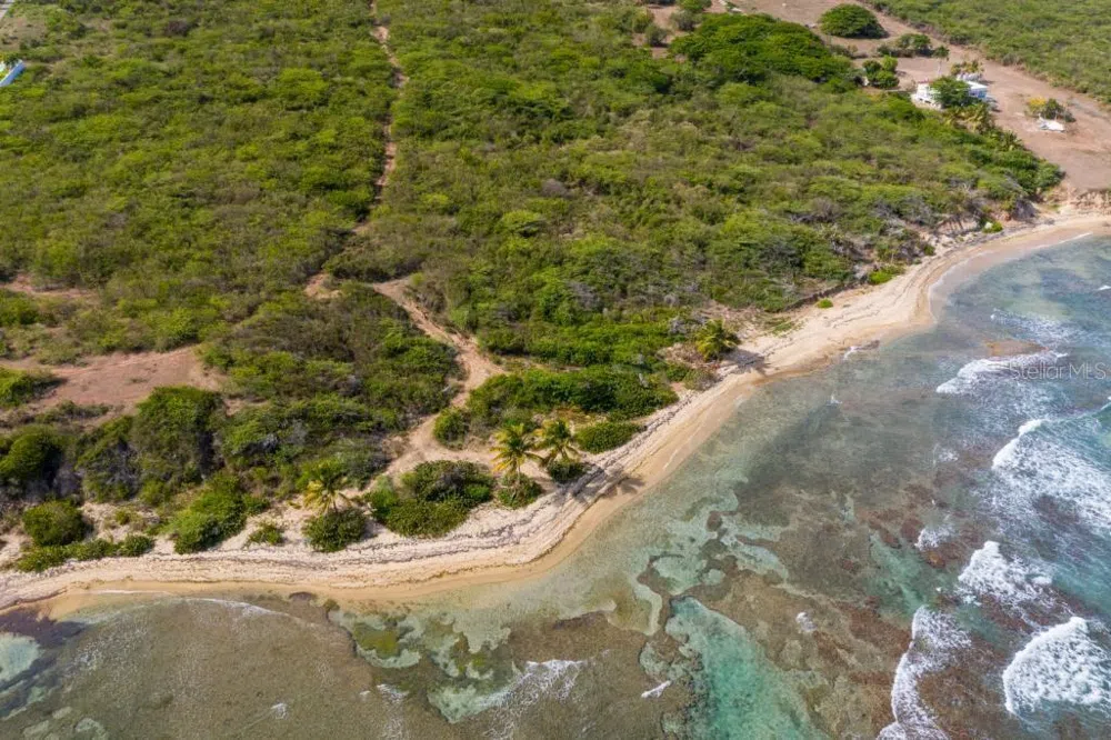 3 LA HUECA Vieques, PR 00765
