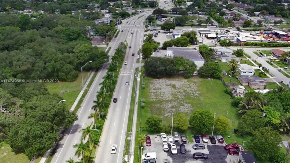 5421 W Hallandale Beach Blvd West Park, FL 33023