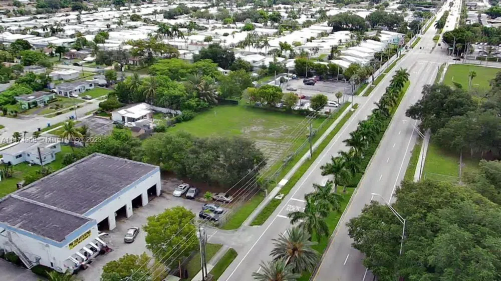 5421 W Hallandale Beach Blvd West Park, FL 33023