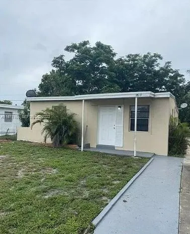 1817 NW 25th Ave Fort Lauderdale, FL 33311
