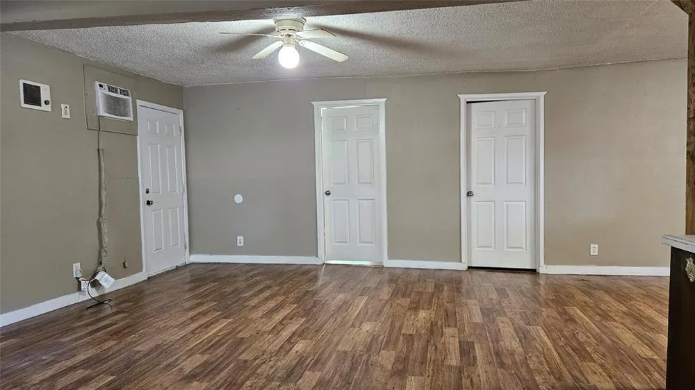 1909 Wahoo Lane West Tawakoni, TX 75474