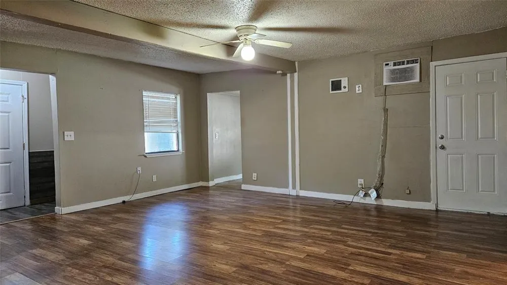 1909 Wahoo Lane West Tawakoni, TX 75474
