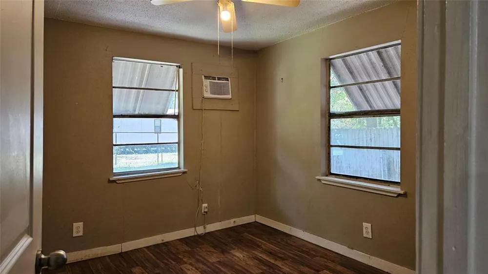 1909 Wahoo Lane West Tawakoni, TX 75474