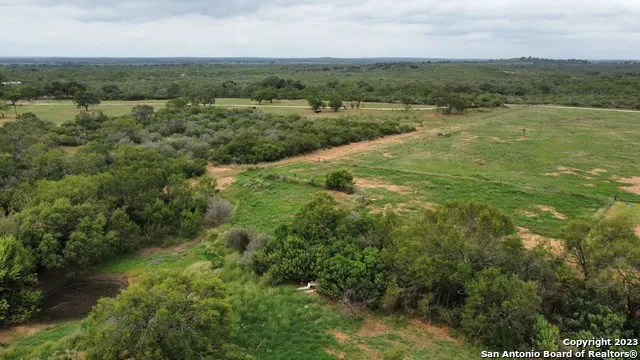 000 County Road 640 Yancey, TX 78886