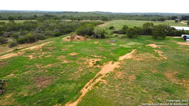 000 County Road 640 Yancey, TX 78886