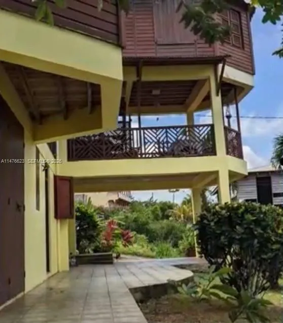 CALIBISHE, DOMINICA 