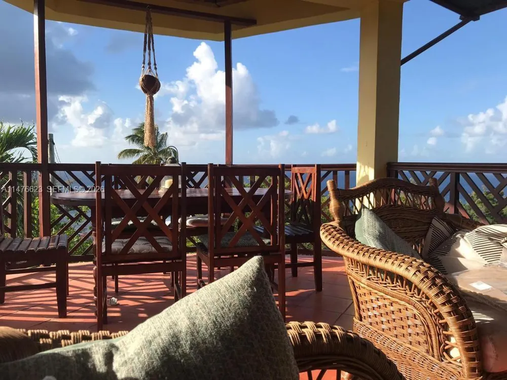 CALIBISHE, DOMINICA 