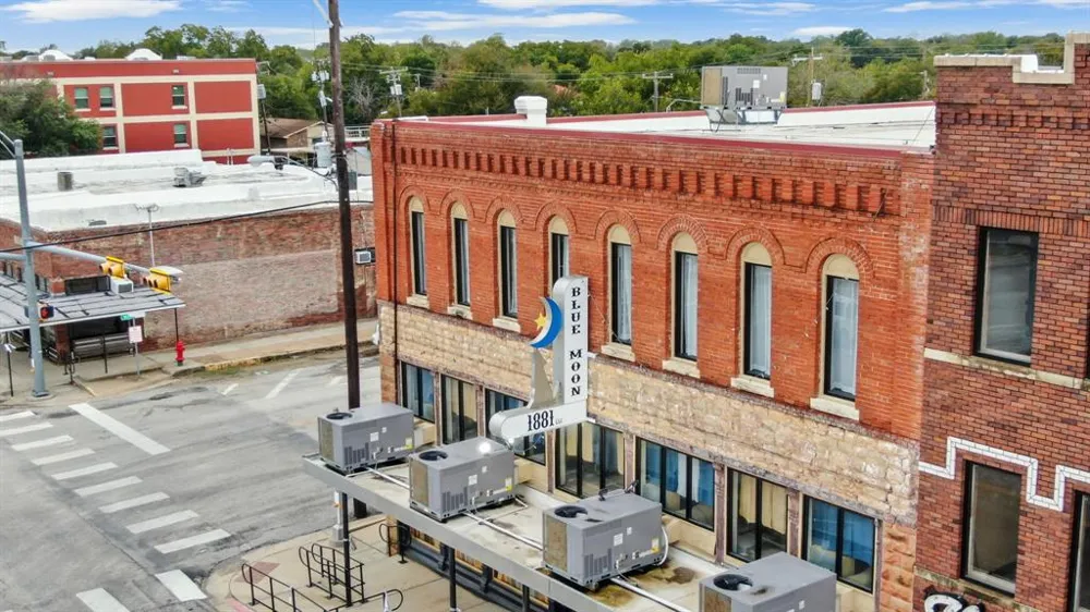 100 Texas Street De Leon, TX 76444