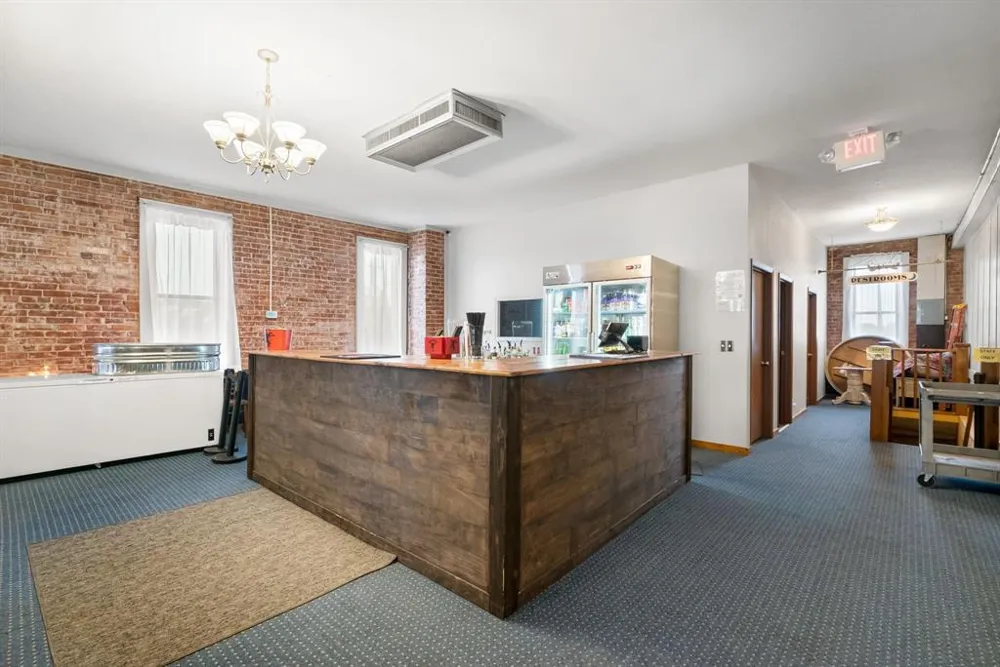 100 Texas Street De Leon, TX 76444