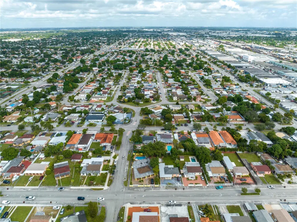 901 E 32nd St Hialeah, FL 33013