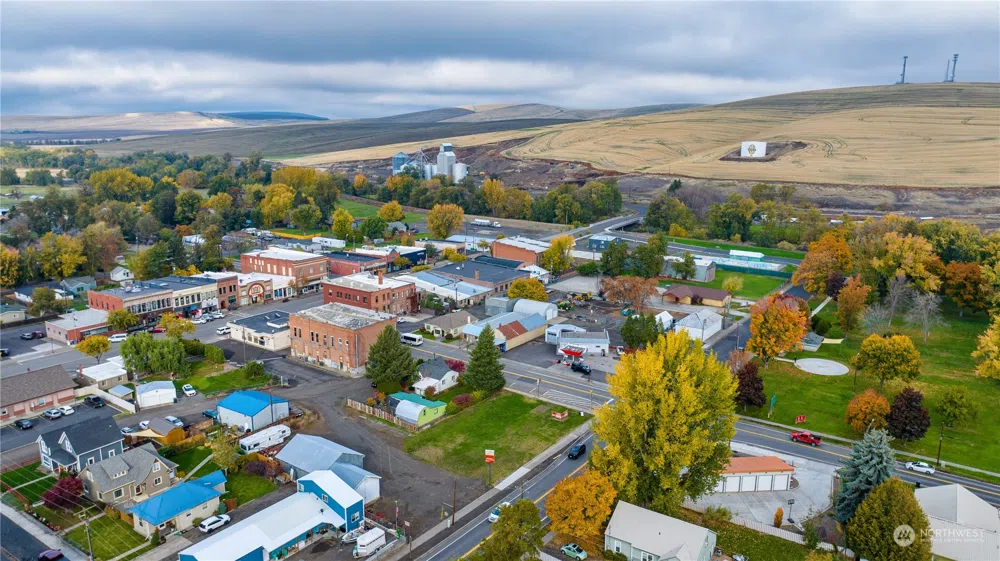 130 Preston Ave Waitsburg, WA 99361