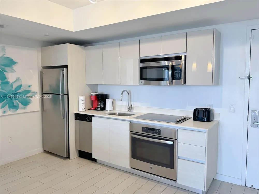 2602 E HALLANDALE BEACH BLVD #R1409 Hallandale Beach, FL 33009