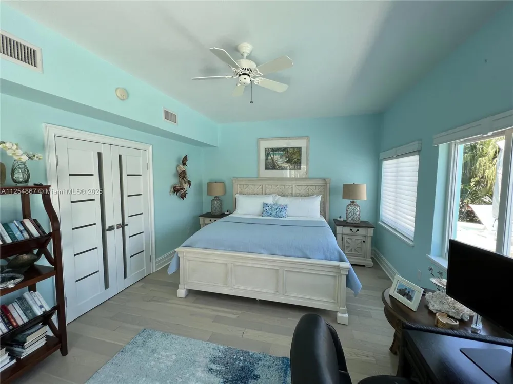124 S Indies Marathon, FL 33050