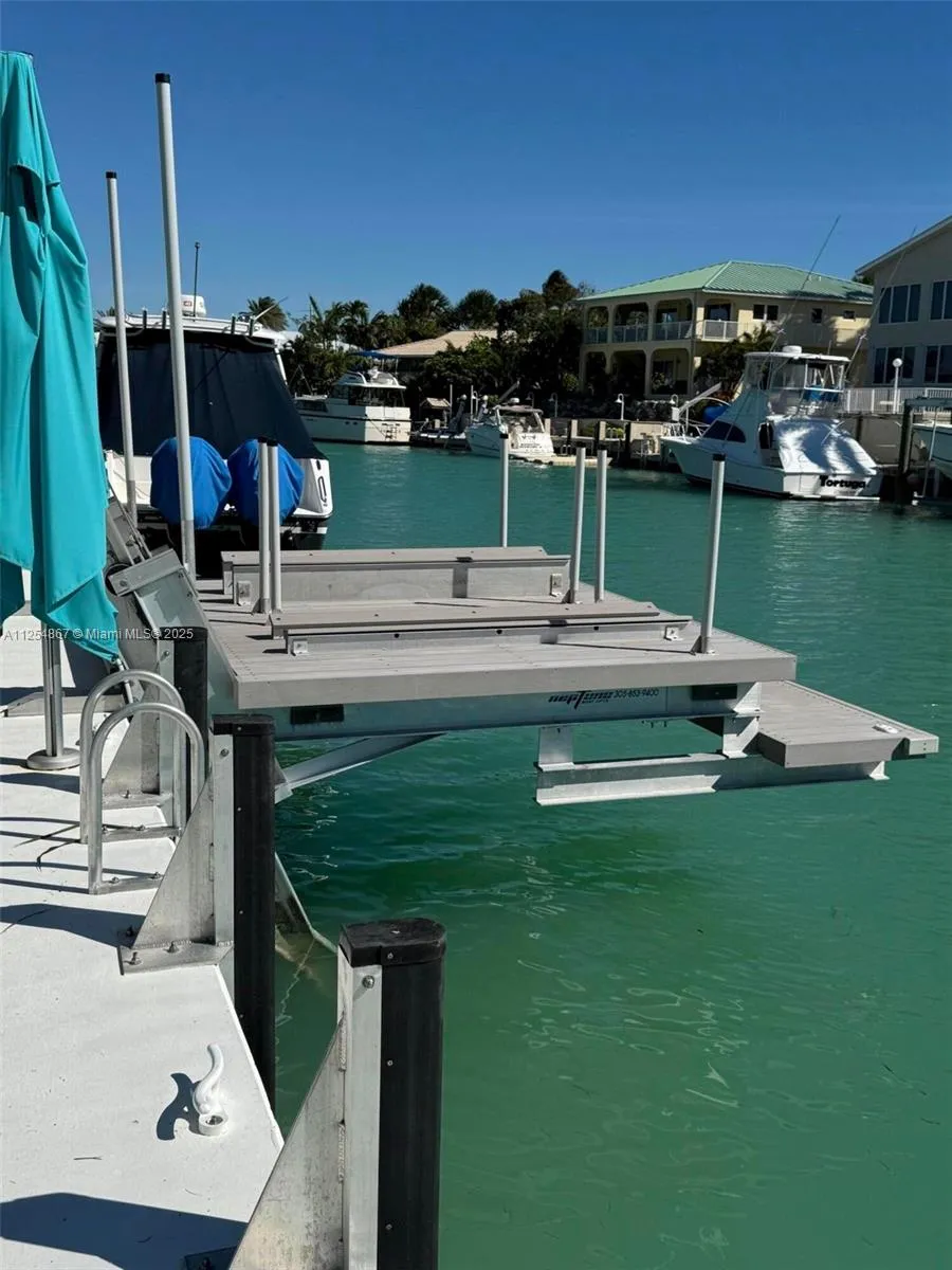 124 S Indies Marathon, FL 33050