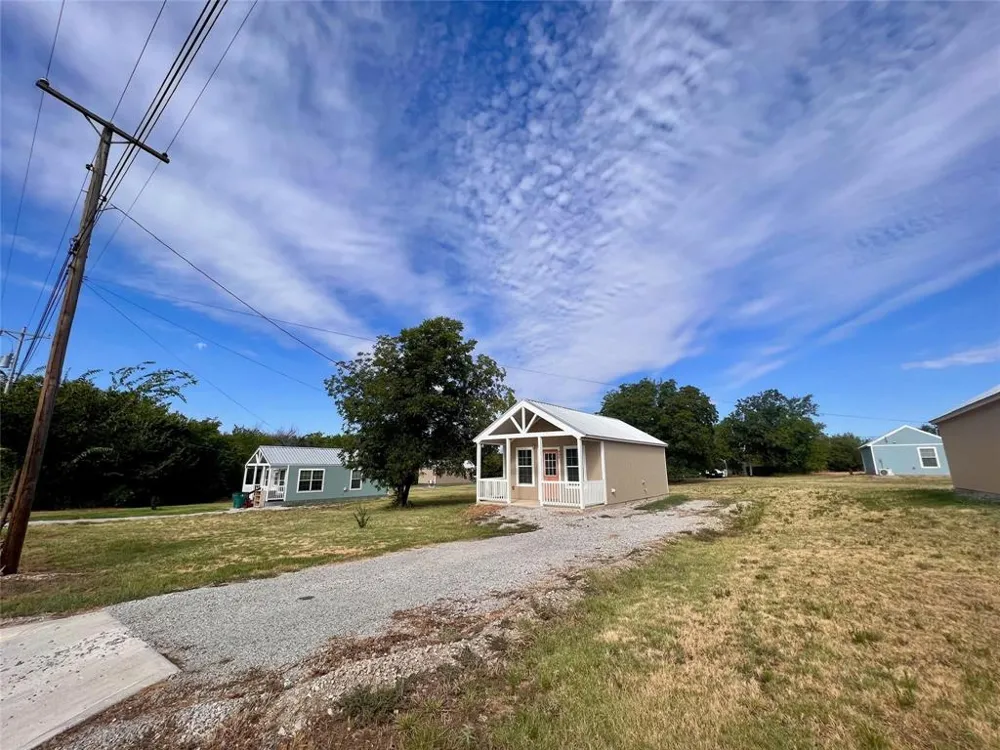 509 Ussery Street Bowie, TX 76230