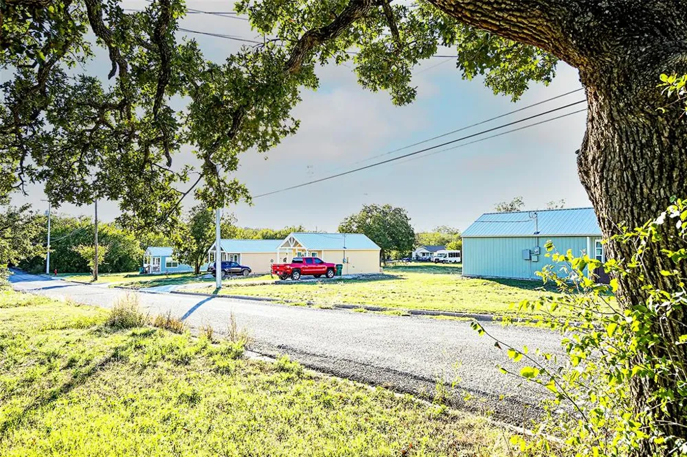 509 Ussery Street Bowie, TX 76230