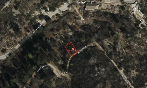 658 Maple Drive