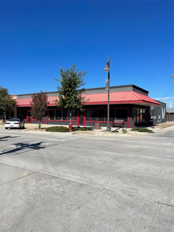 921 Halsell Street Bridgeport, TX 76426