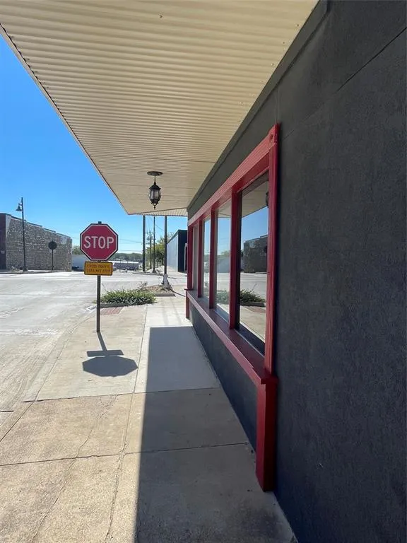 921 Halsell Street Bridgeport, TX 76426