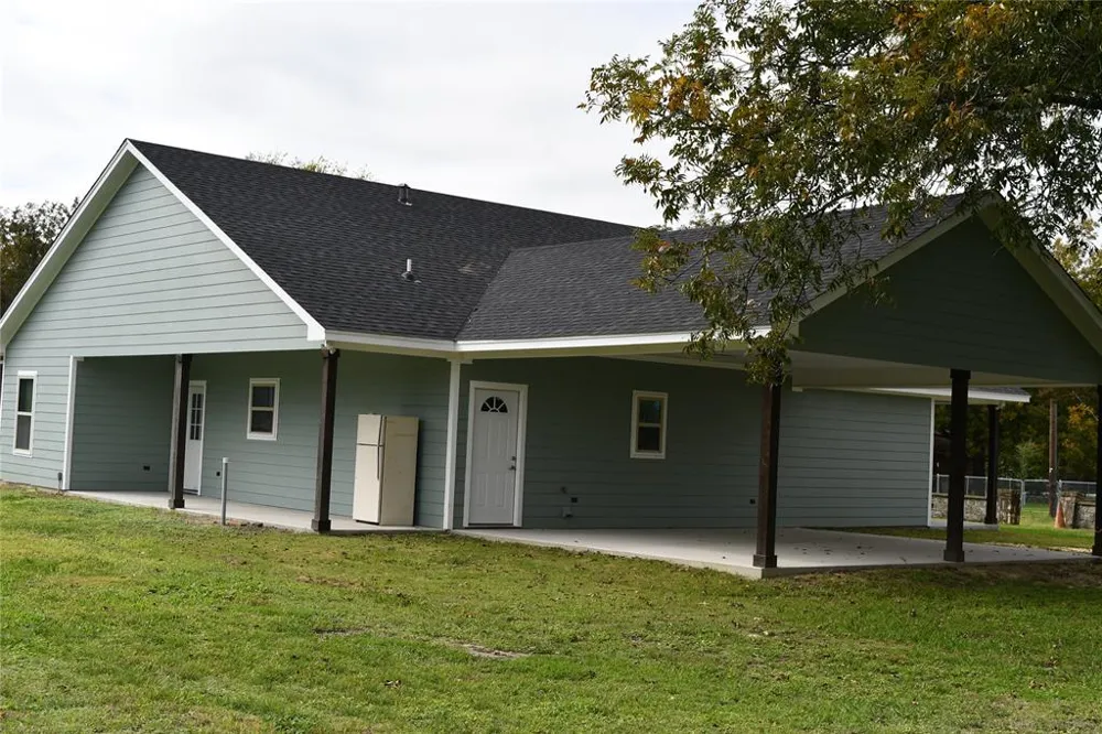 279 S CAMDEN STREET Dublin, TX 76446