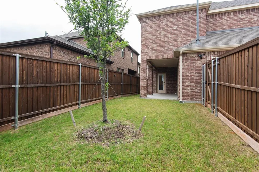 2160 Barx Drive Little Elm, TX 75068
