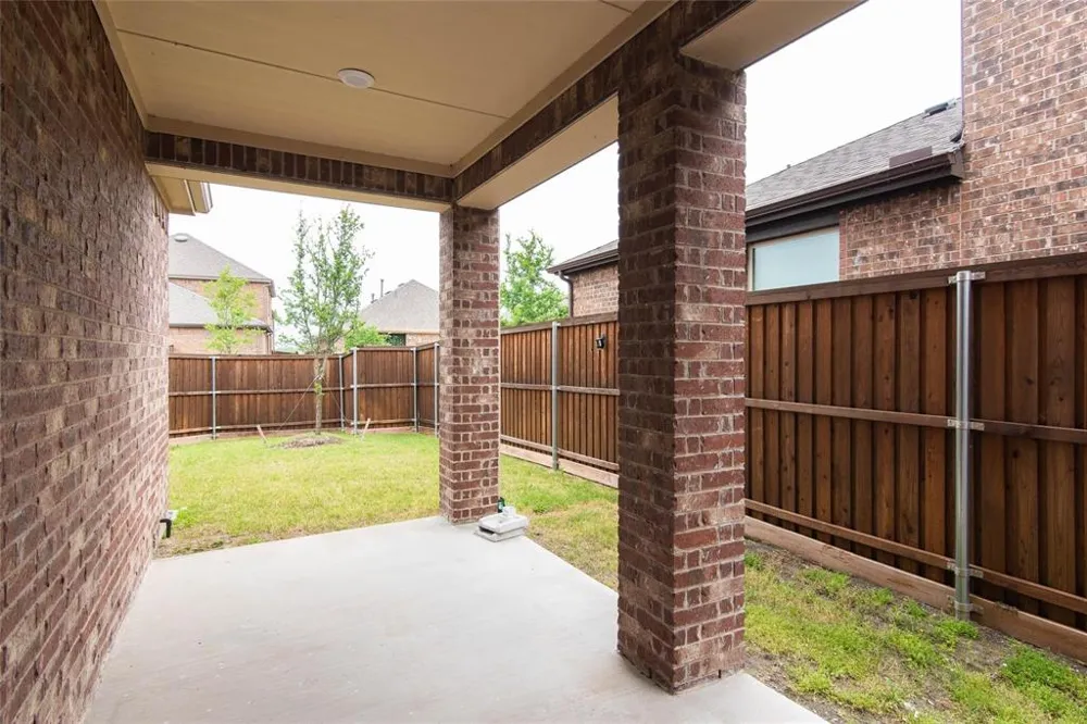2160 Barx Drive Little Elm, TX 75068