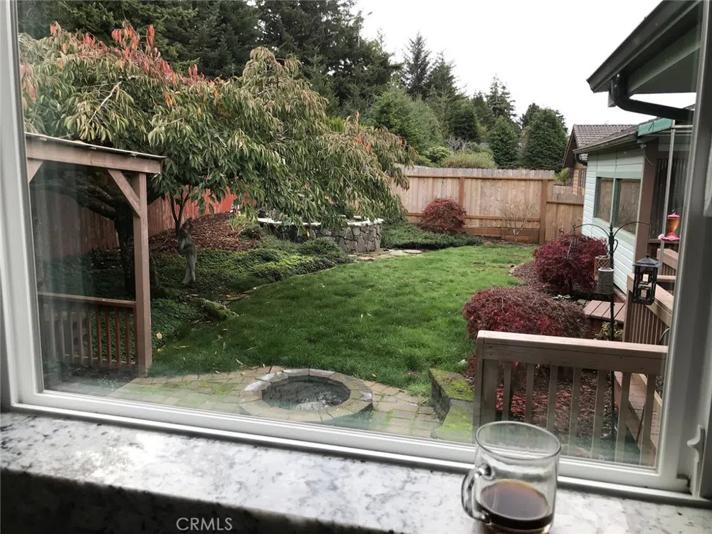 705 prefontaine dr Other, OR 97420